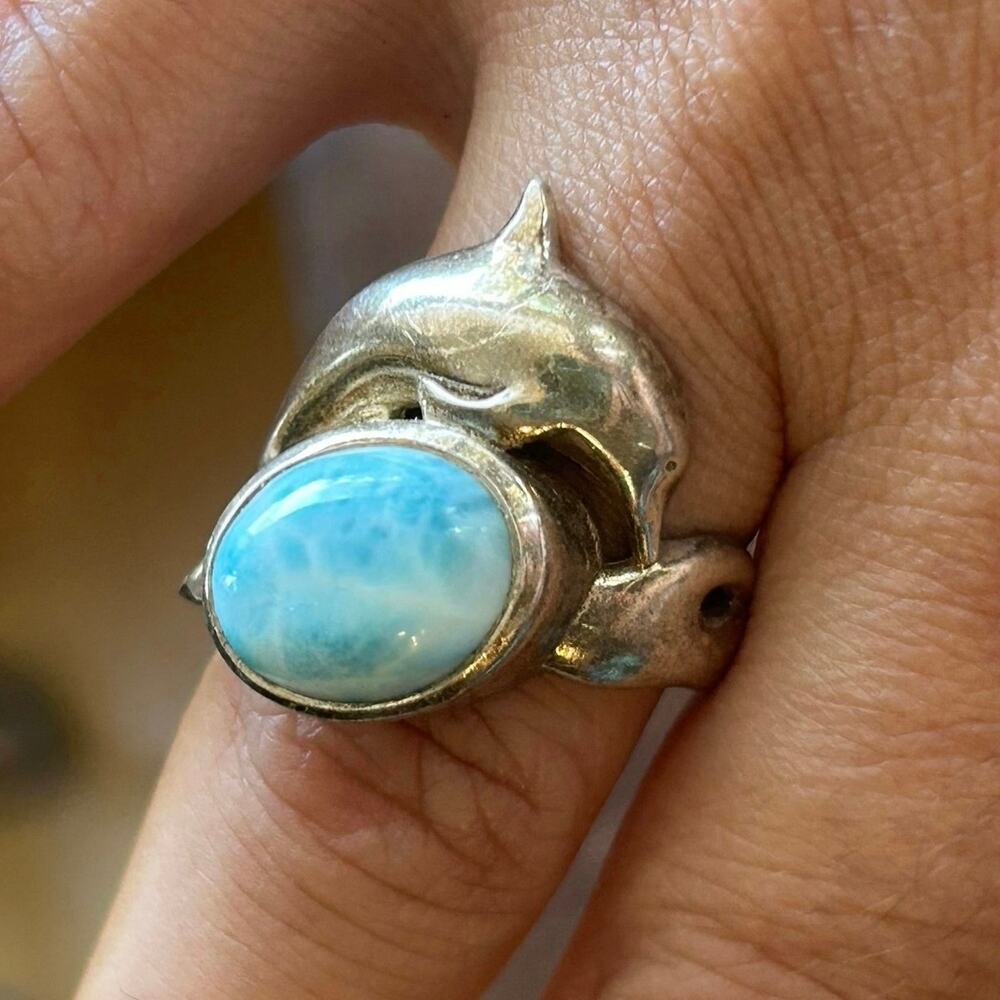 Dolphin 925 silver larimar polished stone Size 8 7grams